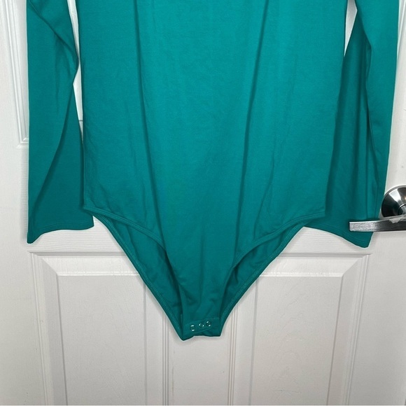Universal Standard Long Sleeve Bodysuit in Greenish Blue XS - Picture 4 of 13